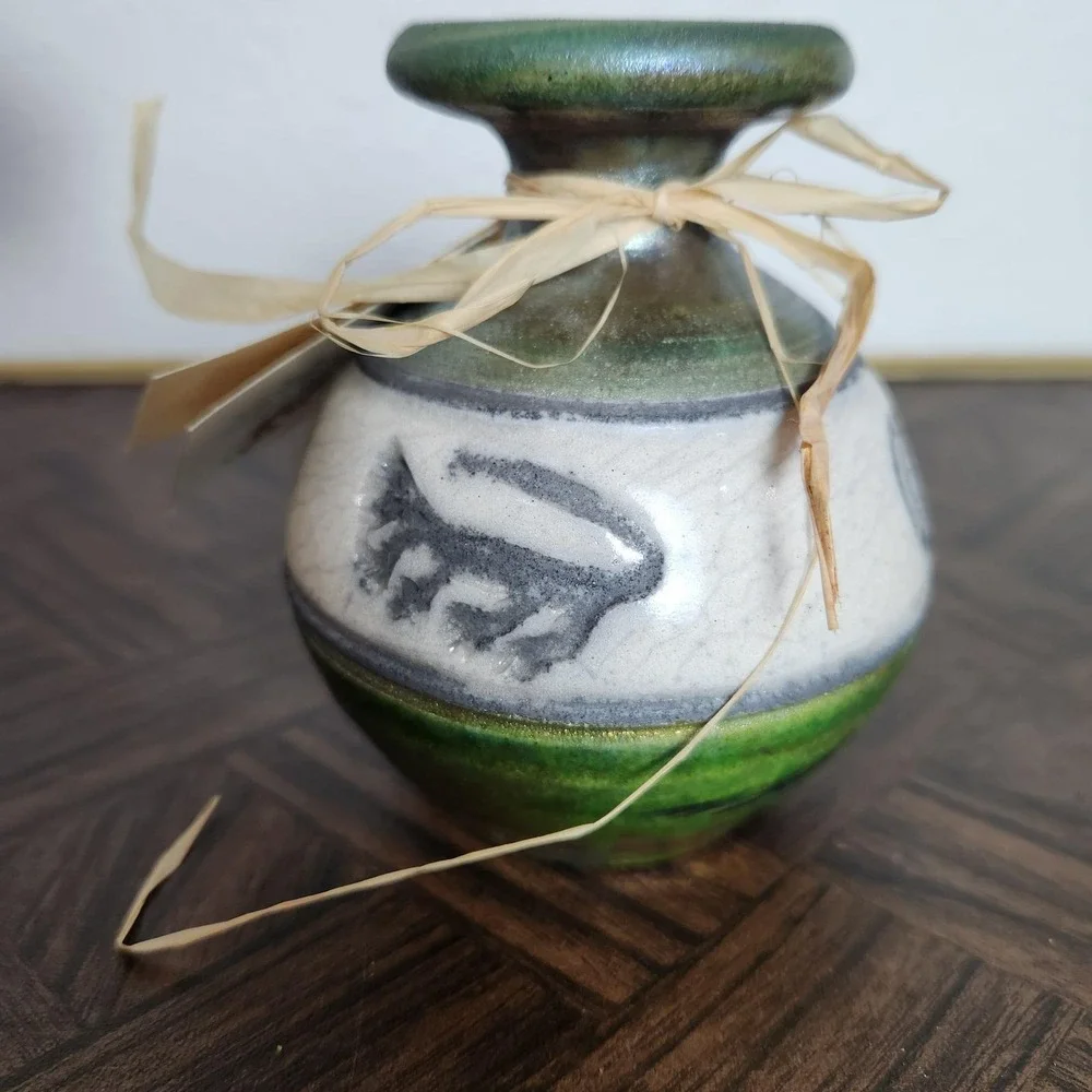Vintage‎ Kokapelli iridescent green pottery vase Earth & Fire
